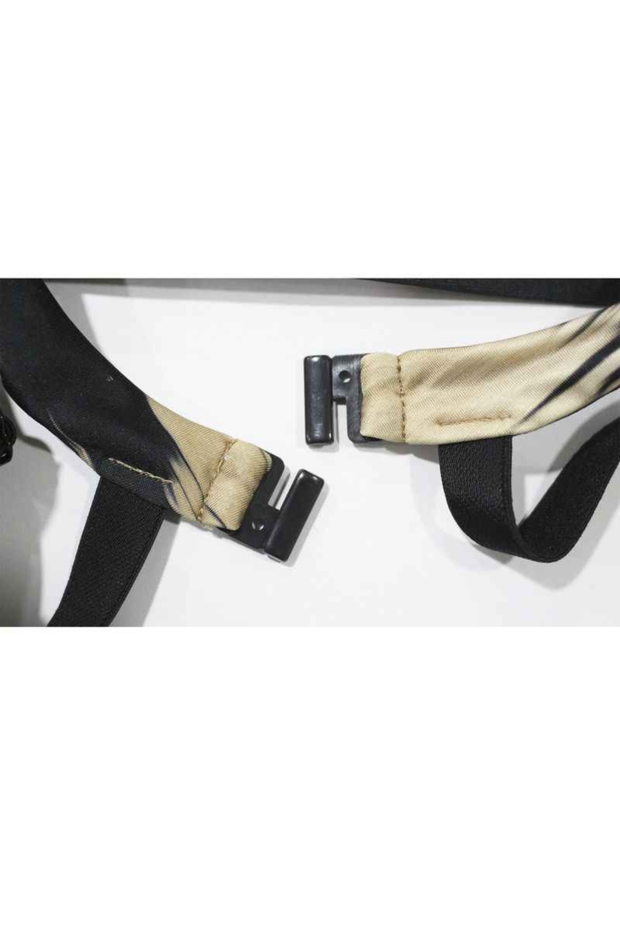 Biustonosz sportowy EARTH